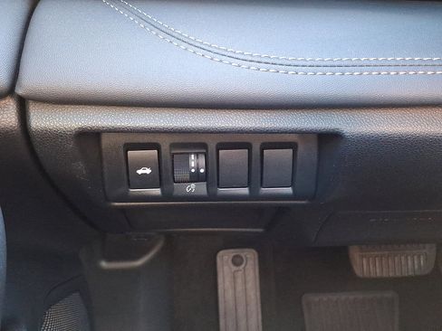 Used 2023 Subaru Legacy Limited image 27