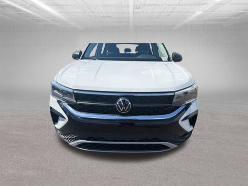 Used 2023 Volkswagen Taos S w/ Driver Assistance Package FWD image 16
