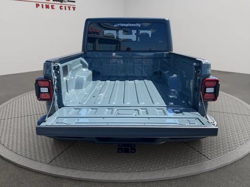 New 2026 Jeep Gladiator Sport AWD/4WD image 38