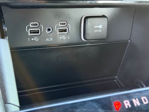 Used 2024 Jeep Grand Cherokee L Limited w/ Black Appearance Package AWD/4WD image 25
