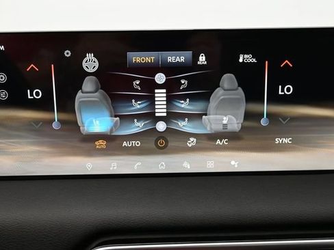 Used 2025 Nissan Armada Platinum AWD/4WD image 22