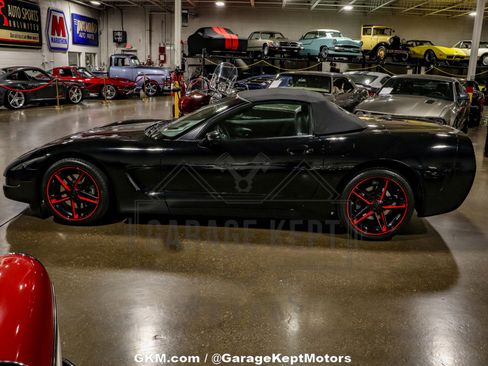 Used 2002 Chevrolet Corvette Convertible w/ Preferred Equipment Group2 image 11