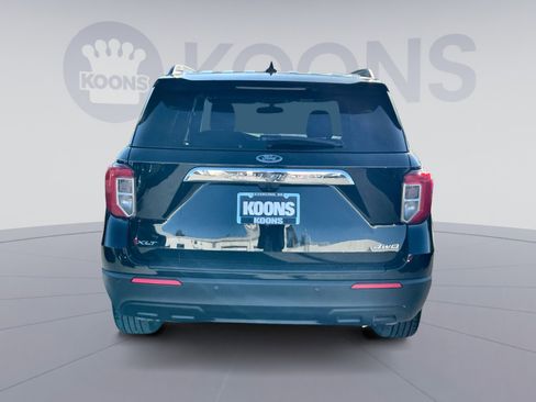 Used 2023 Ford Explorer XLT image 5