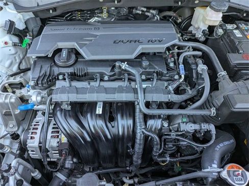 Certified 2025 Hyundai Kona SEL image 20