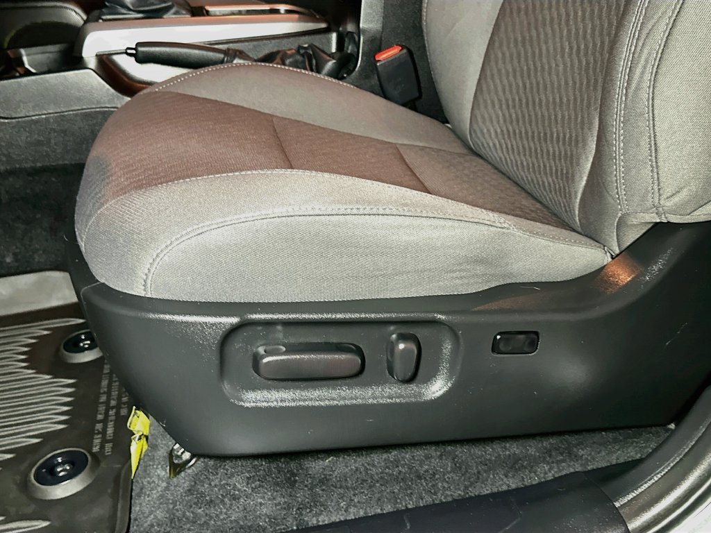 Certified 2023 Toyota Tacoma SR5 w/ Black Out Package (TMS) AWD/4WD image 20