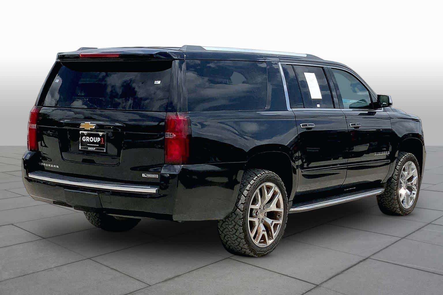Used 2018 Chevrolet Suburban Premier RWD image 13
