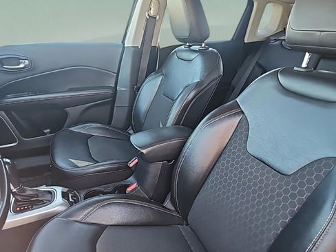 Used 2020 Jeep Compass Latitude image 20