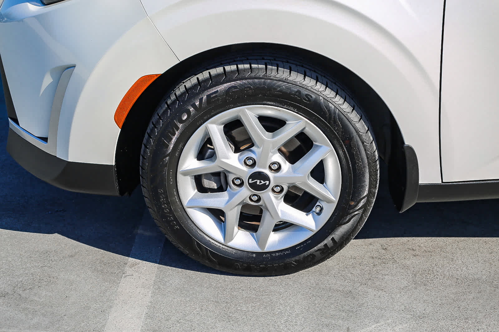 Used 2023 Kia Soul LX w/ LX Technology Package FWD image 10