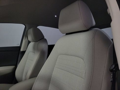 Used 2025 Honda HR-V LX image 18