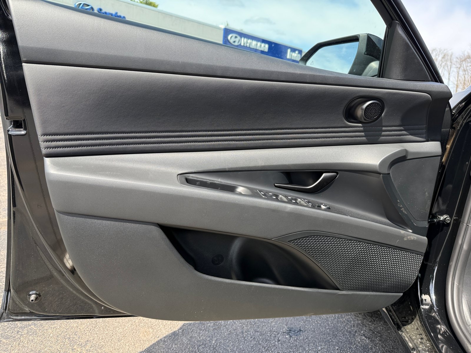 New 2026 Hyundai Elantra SEL FWD image 27
