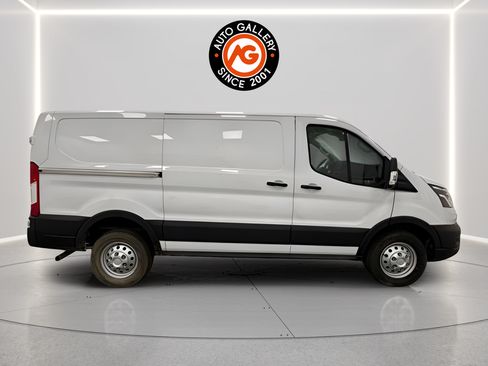 Used 2024 Ford Transit 250 Low Roof w/ Interior Upgrade Package RWD image 2