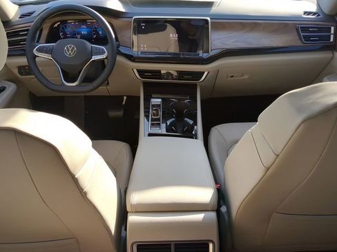 New 2026 Volkswagen Atlas SE image 14