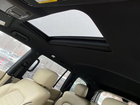 Used 2022 INFINITI QX80 Sensory w/ Cargo Package image 21