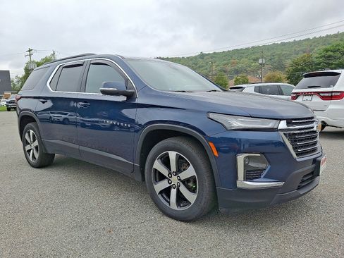 Used 2023 Chevrolet Traverse LT w/ LT Premium Package image 1
