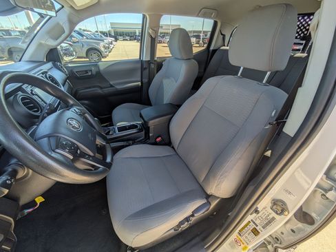 Used 2019 Toyota Tacoma SR5 image 15