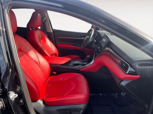 Used 2022 Toyota Camry XSE w/ Cold Weather Package image 15