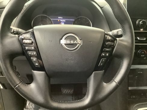 Used 2024 Nissan Armada SV AWD/4WD image 15