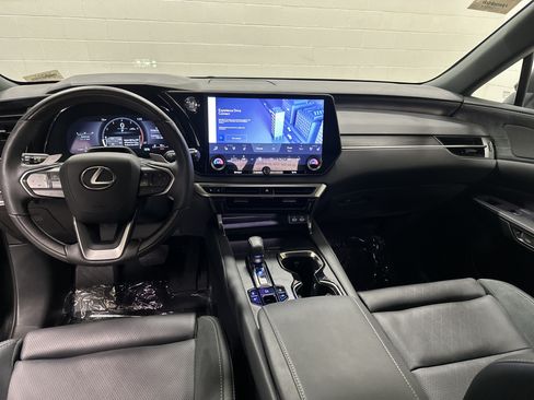 Used 2025 Lexus RX 350 AWD w/ Convenience Package image 29