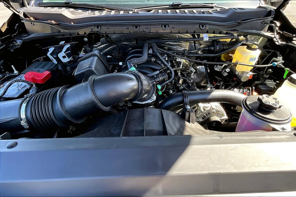 New 2026 Ford F250 XL w/ STX Appearance Package AWD/4WD image 8