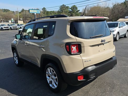 Used 2015 Jeep Renegade Latitude w/ Popular Equipment Group image 5