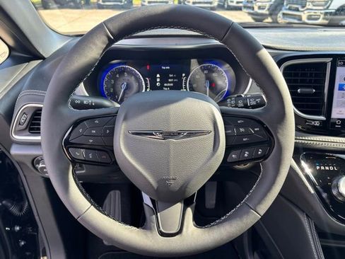 New 2026 Chrysler Pacifica Limited w/ S Appearance Package image 19