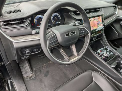 New 2026 Jeep Grand Cherokee Limited w/ Limited Altitude Package AWD/4WD image 11