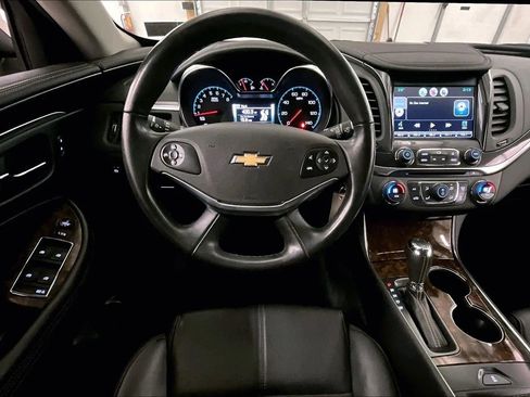 Used 2015 Chevrolet Impala LT image 6