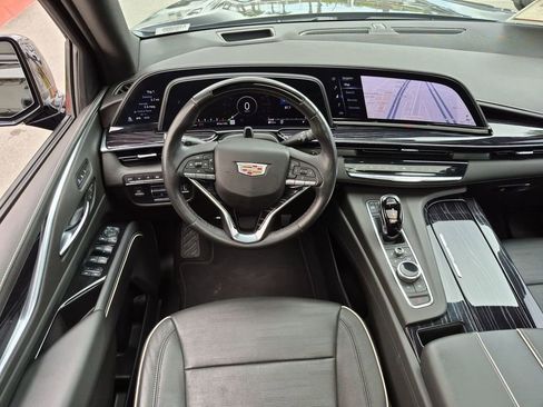 Certified 2023 Cadillac Escalade ESV Sport AWD/4WD image 13