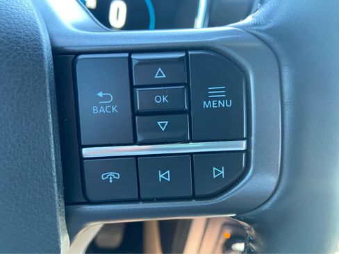 Used 2021 Ford F150 Lariat w/ Equipment Group 502A High AWD/4WD image 19