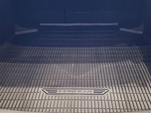 Used 2024 Toyota Corolla SE image 10