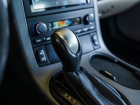 Used 2006 Chevrolet Corvette Coupe w/ Preferred Equipment Group image 9