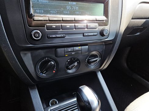 Used 2015 Volkswagen Jetta S w/ Welcome Package FWD image 20