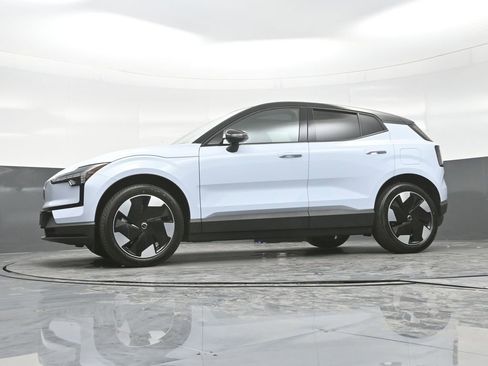 New 2026 Volvo EX30 Plus w/ Protection Package Premier AWD/4WD image 21