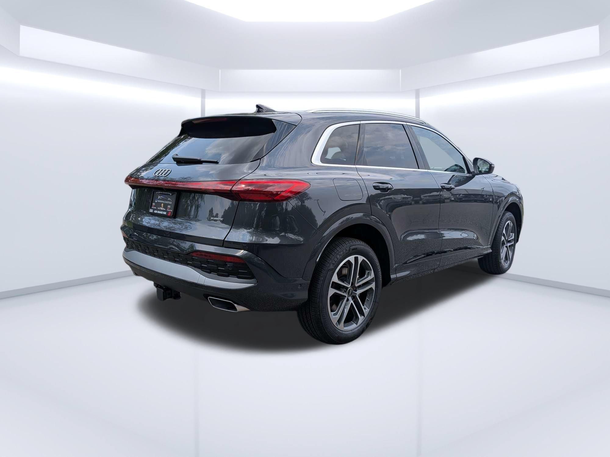 New 2026 Audi Q5 Premium Plus AWD/4WD image 3