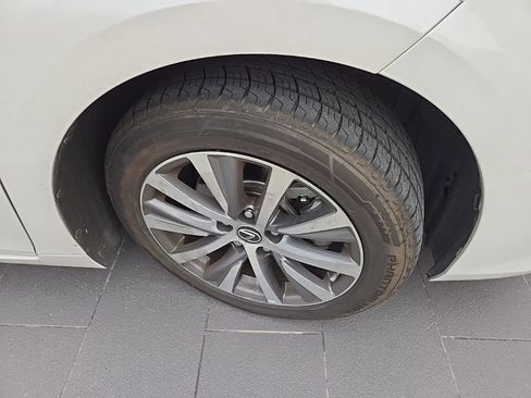 Used 2021 Lexus ES 350 w/ Premium Package FWD image 4
