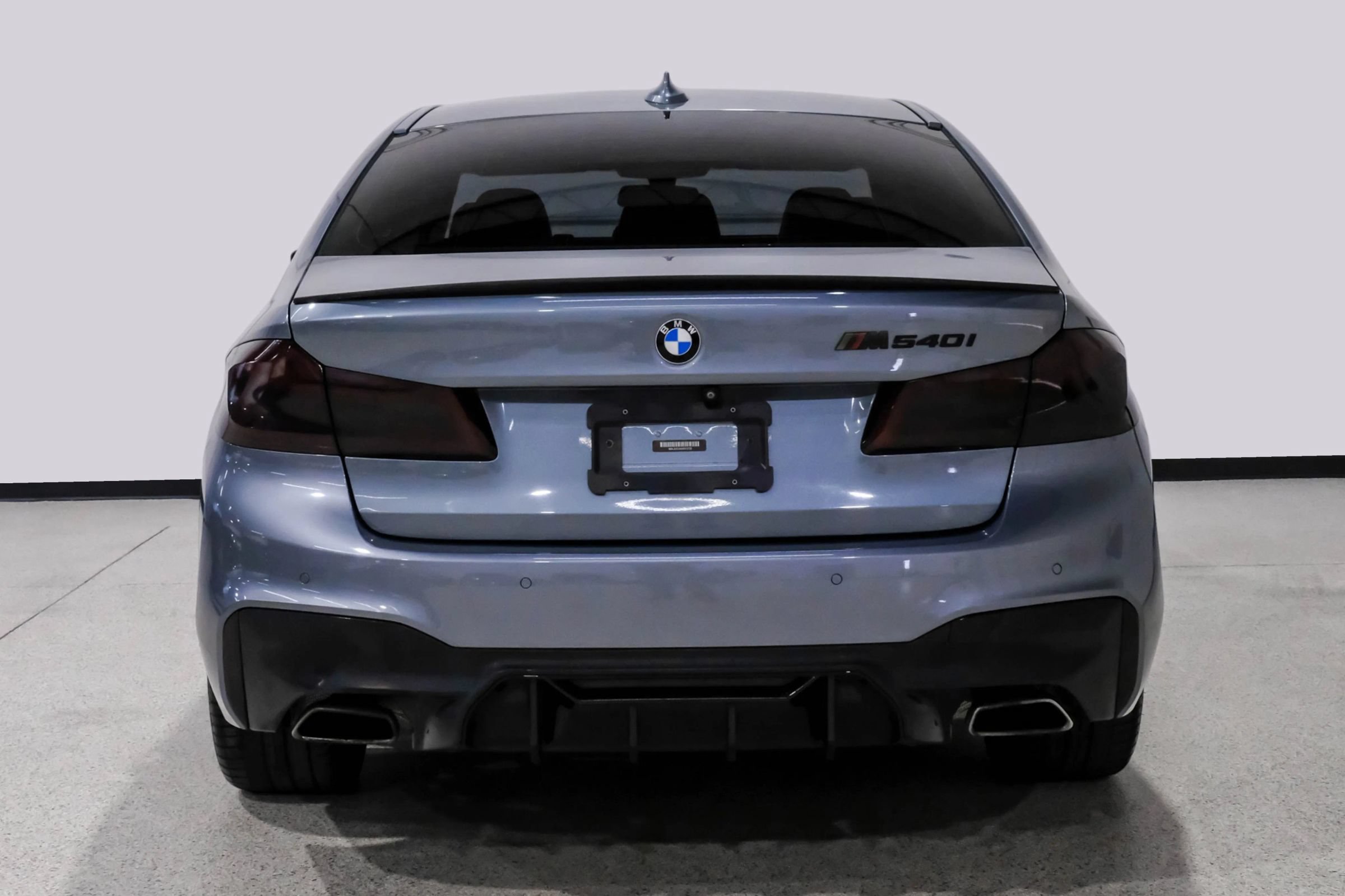 Used 2017 BMW 540i RWD image 7