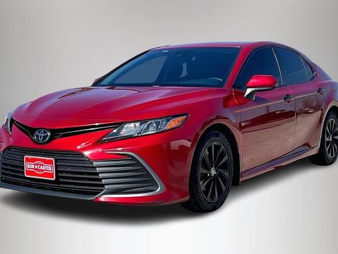 Used 2023 Toyota Camry LE image 2