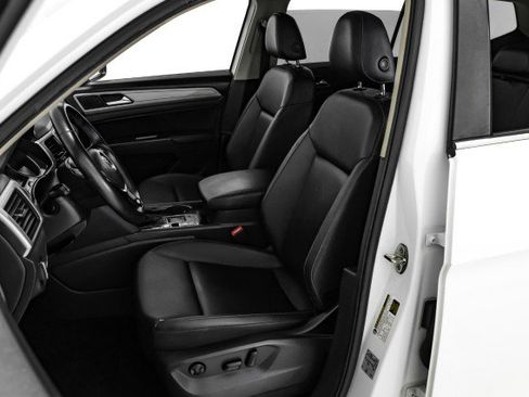 Used 2019 Volkswagen Atlas SE image 29