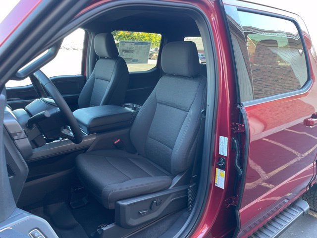 New 2026 Ford F150 XLT w/ Equipment Group 302A MID AWD/4WD image 26
