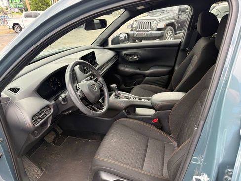 Used 2024 Honda HR-V Sport image 12