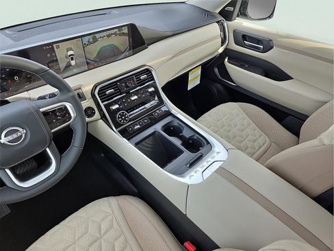 New 2025 Nissan Armada Platinum Reserve image 13