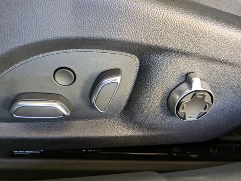 Certified 2025 Cadillac CT5 V image 18