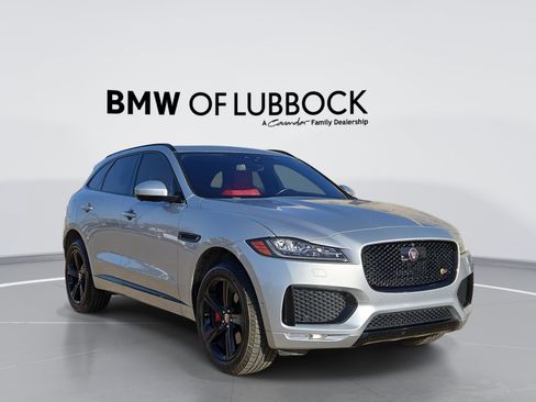 Used 2017 Jaguar F-PACE S image 1