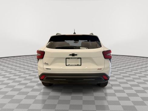 New 2026 Chevrolet Trax RS w/ Sunroof Package image 13