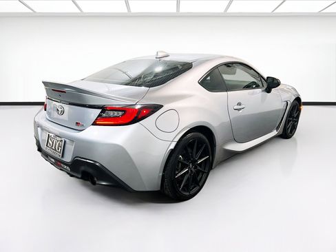 Used 2023 Toyota GR86 Premium w/ ALL Weather Mat Package (TMS) image 4