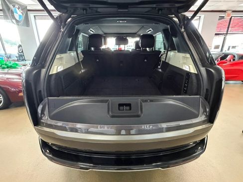 Used 2024 Land Rover Range Rover Long Wheelbase SE AWD/4WD image 21