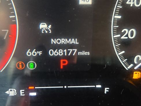 Used 2023 Honda Civic Sport image 11