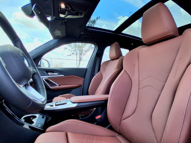 New 2027 BMW X1 xDrive28i w/ Technology Package AWD/4WD image 11