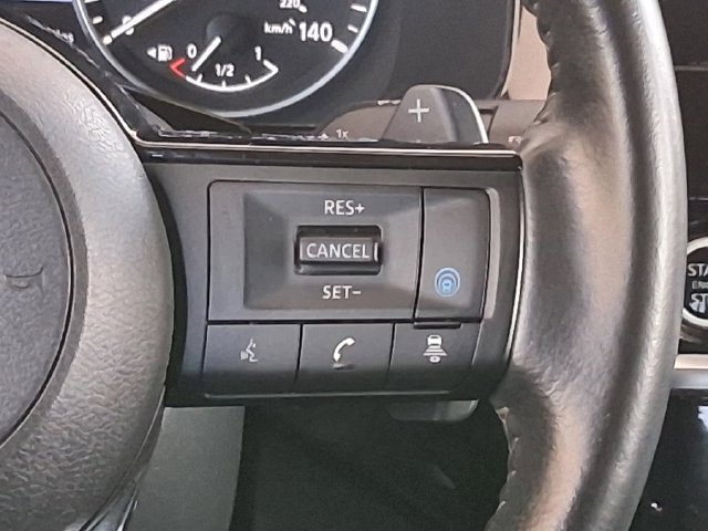 Used 2023 Nissan Pathfinder SL w/ Black Appearance Package FWD image 12
