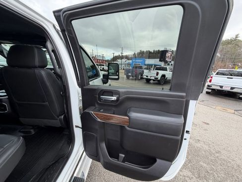 Used 2022 Chevrolet Silverado 2500 High Country w/ Z71 Off-Road Package AWD/4WD image 25